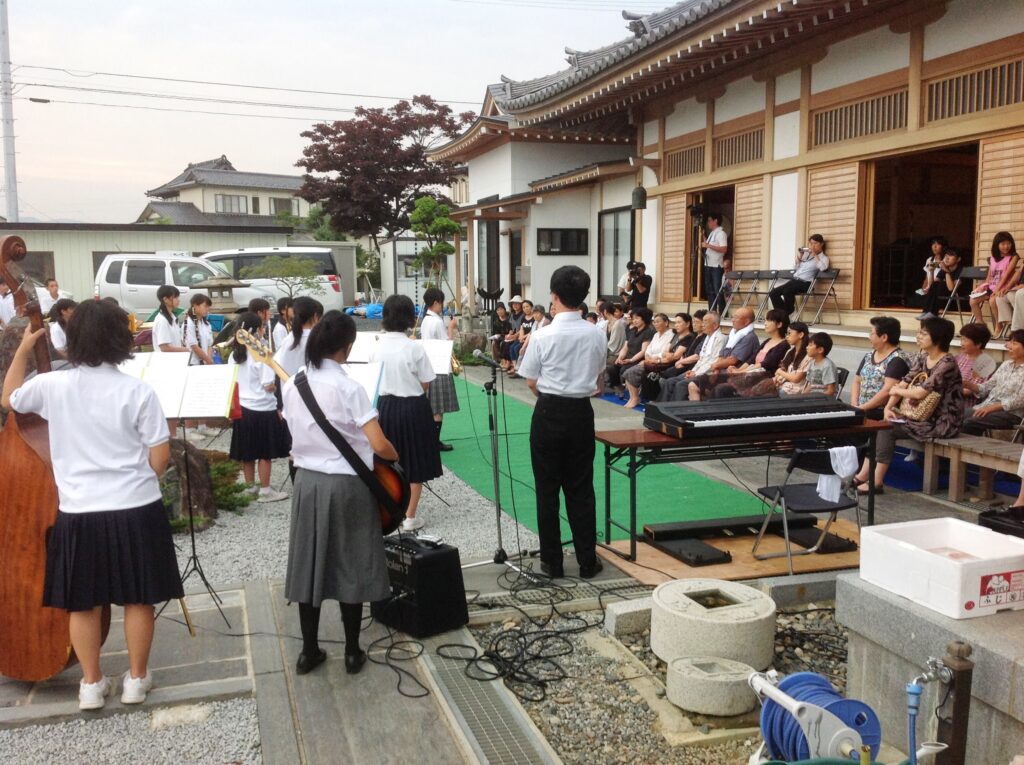 C85BFE7F-5367-4C85-9064-BE0E628A6EA7