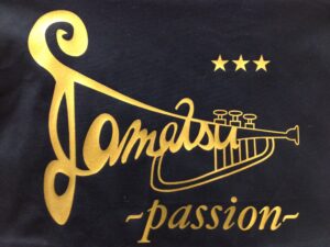 f5c5e4_29acd6cfda624127b50d188d3e3646ea