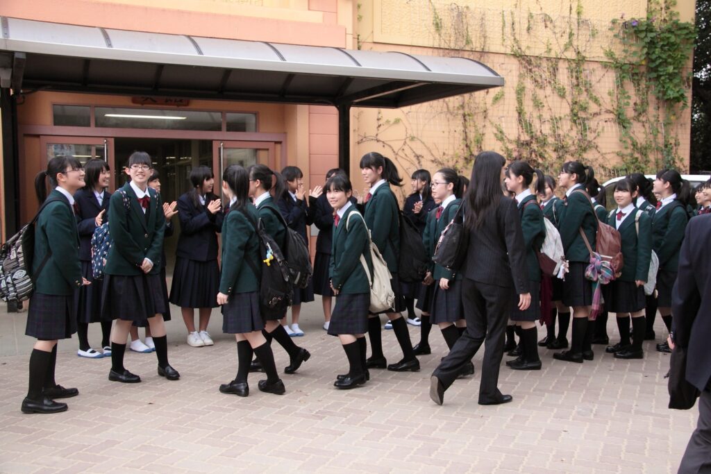 00000000-0000-0000-0000-0000000000E4