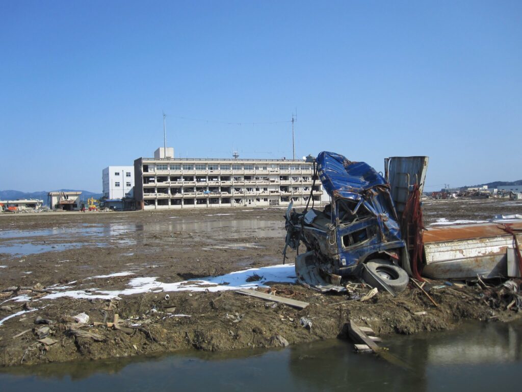 44E8C27F-4A04-4EAF-B4B5-410E95694240